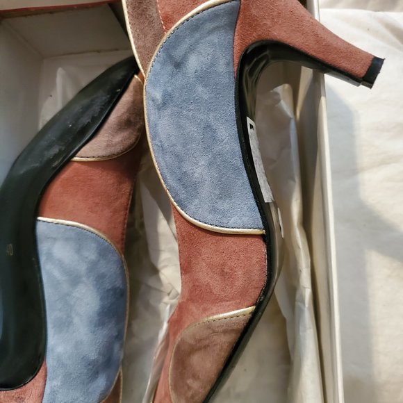 Andre Suede Heels - Picture 7 of 9